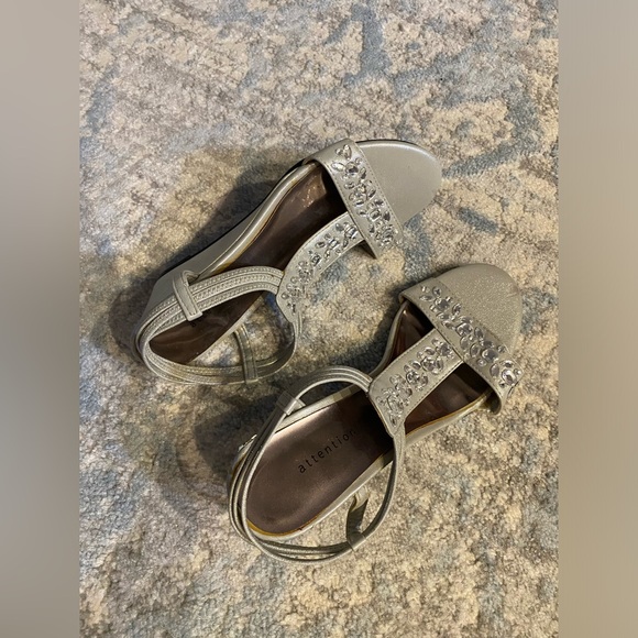 Size 6.5 Attention Silver Rhinestone Wedge Sandals - Picture 10 of 14